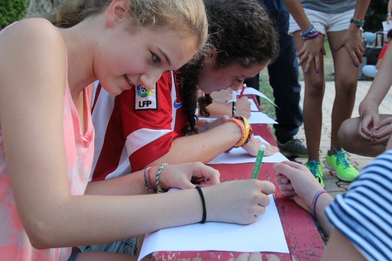 Village Camps International Summer Camp Ard&egrave;che, France 2019-07-26 https://www.villagecamps.com/journals_admin/images/910-11-07-02-2013 (800x533) (31).jpg